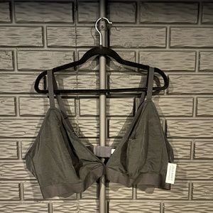 NEW. Old Navy Bralette 2 PACK
